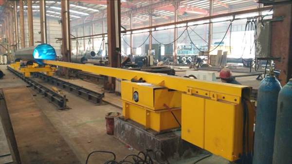 Single arm internal seam welder of light pole production line