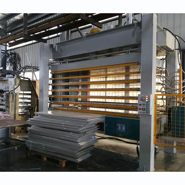 Máquinas y equipos de línea de producción de puertas de acero